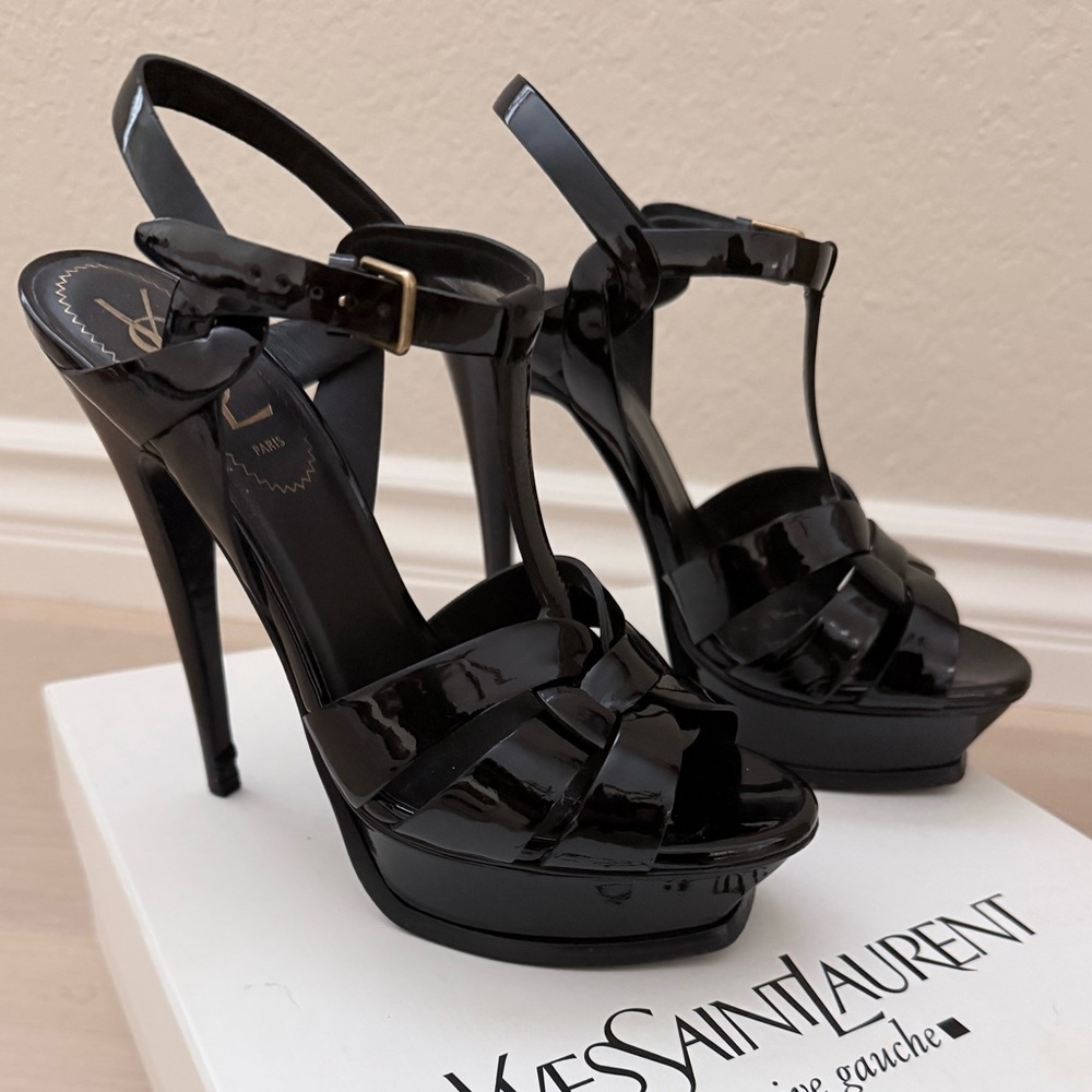 Yves Saint Laurent Tribute Black Patent Leather Heels